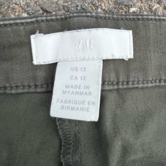 H&M OLIVE GREEN CASUAL PANTS WOMENS LARGE   BOHEMIAN SKATER VIBE - Picture 3 of 6